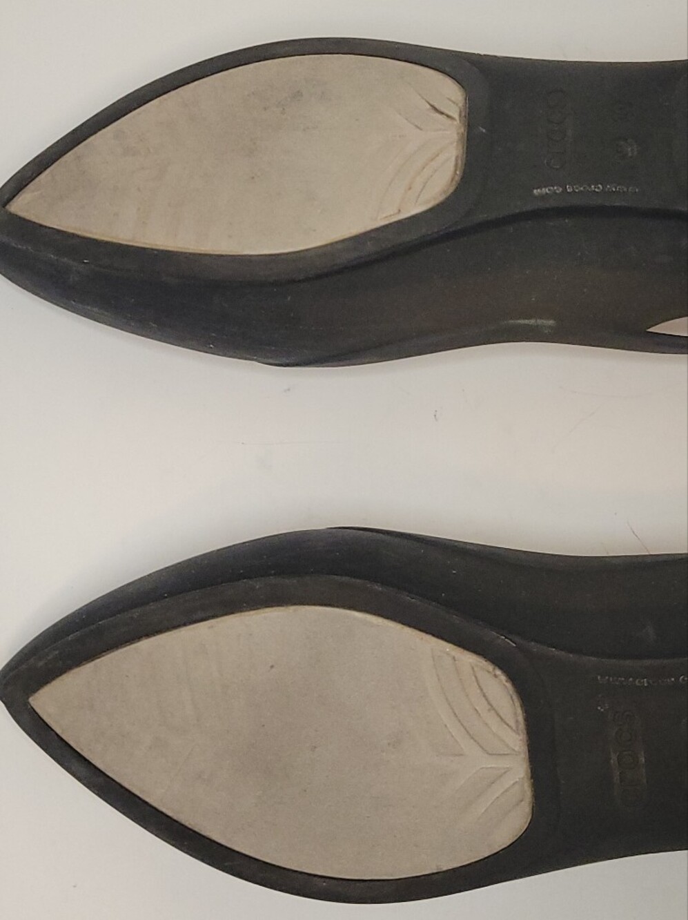 Crocs Rio Point Toe Flats - Picture 10 of 10